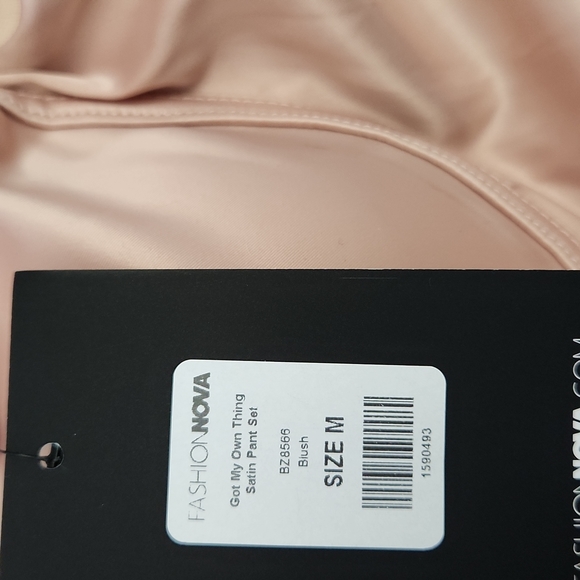 Brand new fashinova set - Picture 6 of 6